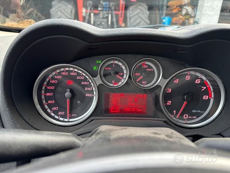 Usata Alfa Romeo MiTo 105 CV (77 kW) 2011 Bianco Utilitaria