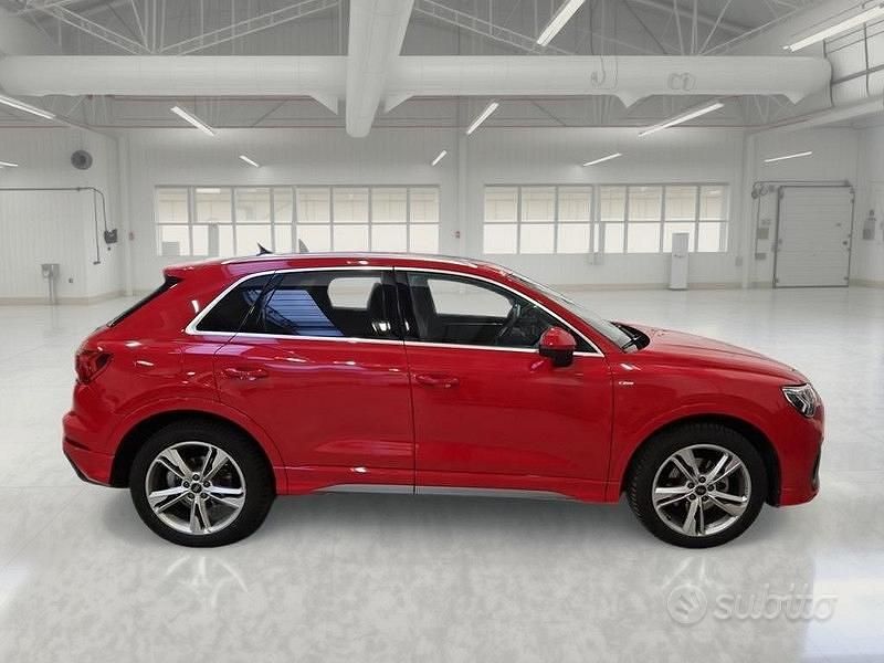 Usata Audi Q3 S-Line 150 CV (110 kW) 2025 Rosso SUV