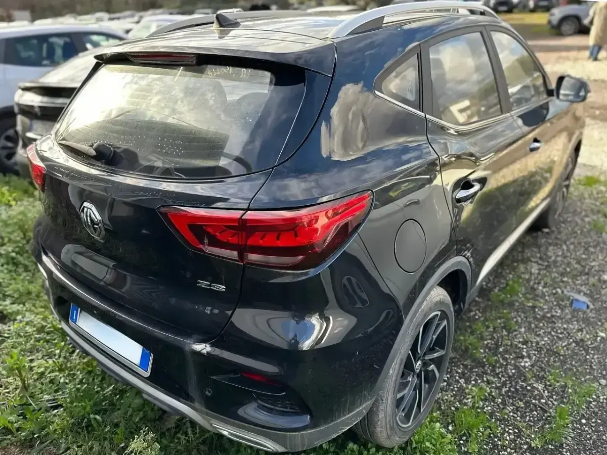 Usata MG ZS Comfort 106 CV (77 kW) 2022 Nero SUV