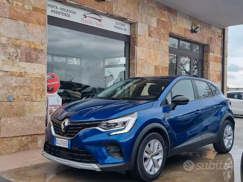 Usata Renault Captur Business 101 CV (74 kW) 2021 Blu SUV