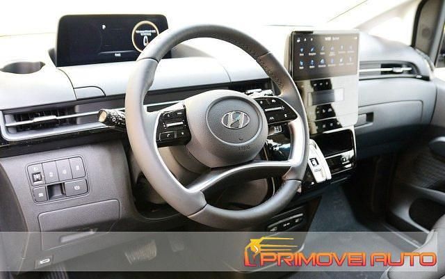 Usata Hyundai Staria 177 CV (130 kW) 2024 Nero Monovolume