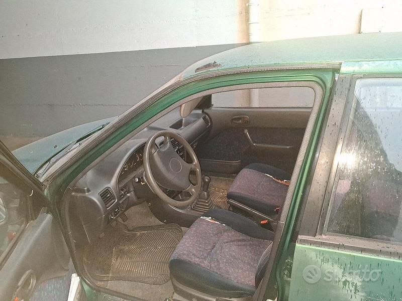 Usata Subaru Justy 68 CV (50 kW) 1999 Utilitaria