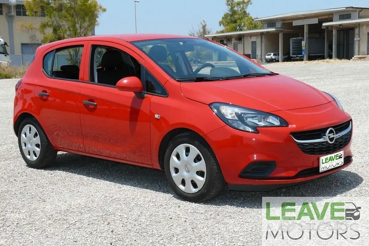 Usata Opel Corsa 69 CV (50 kW) 2016 Rosso Utilitaria