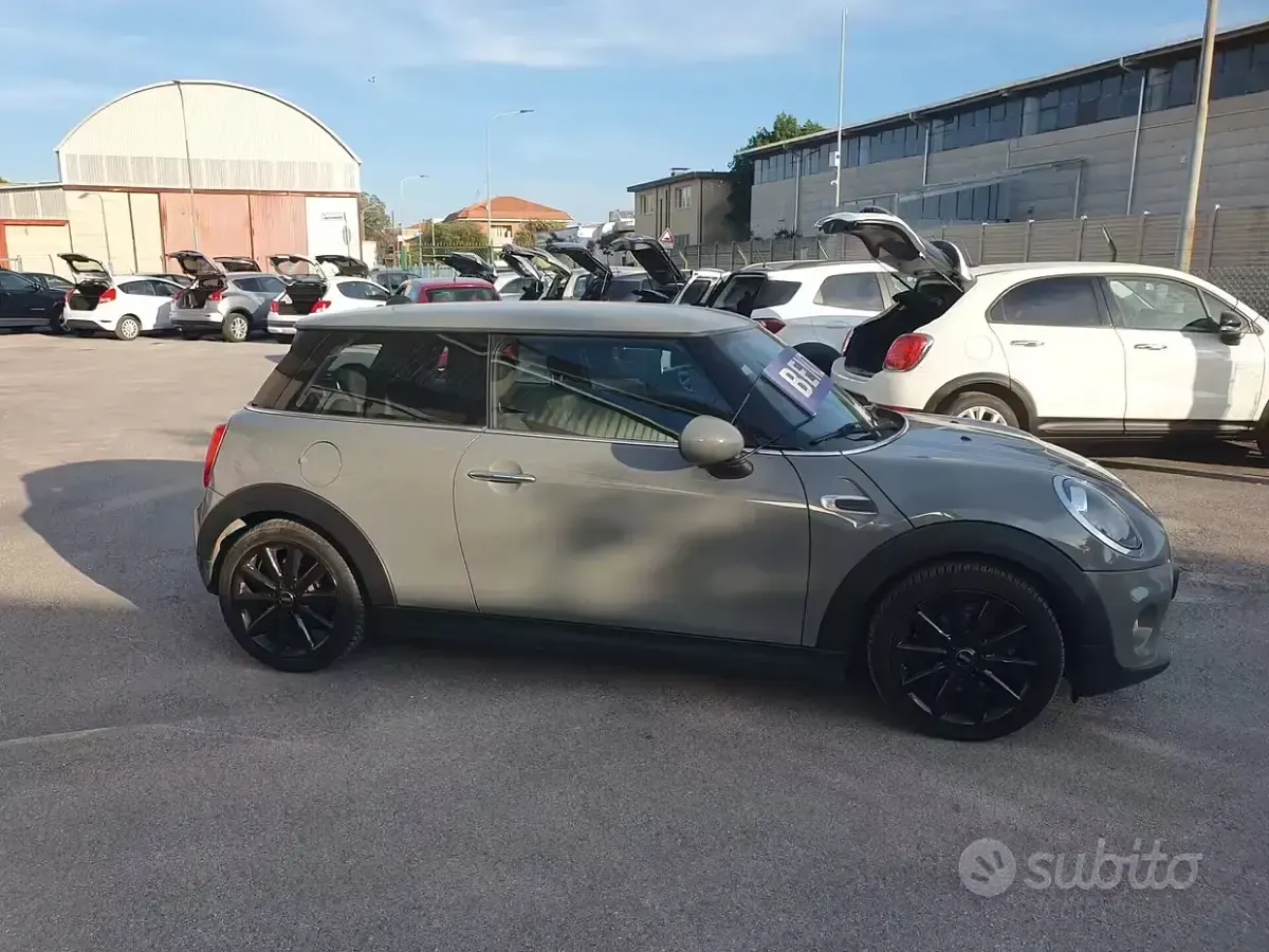 Usata Mini Cooper 136 CV (100 kW) 2018 Grigio Utilitaria