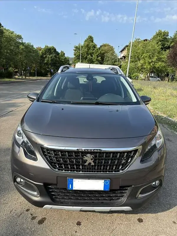 Usata Peugeot 2008 Allure 99 CV (72 kW) 2017 SUV