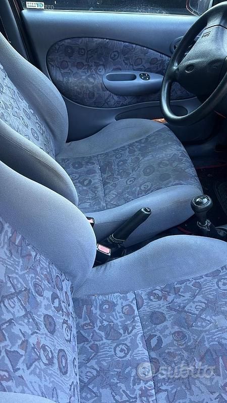 Usata Ford Fiesta 1997 Rosso Utilitaria
