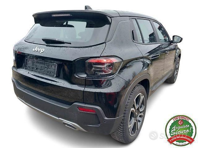 Usata Jeep Avenger Altitude 101 CV (74 kW) 2023 Nero SUV