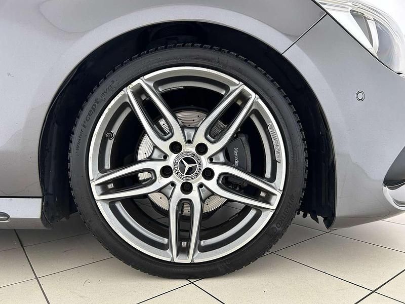 Usata Mercedes CLA180 Shooting Brake Premium 122 CV (89 kW) 2018 Grigio Station wagon