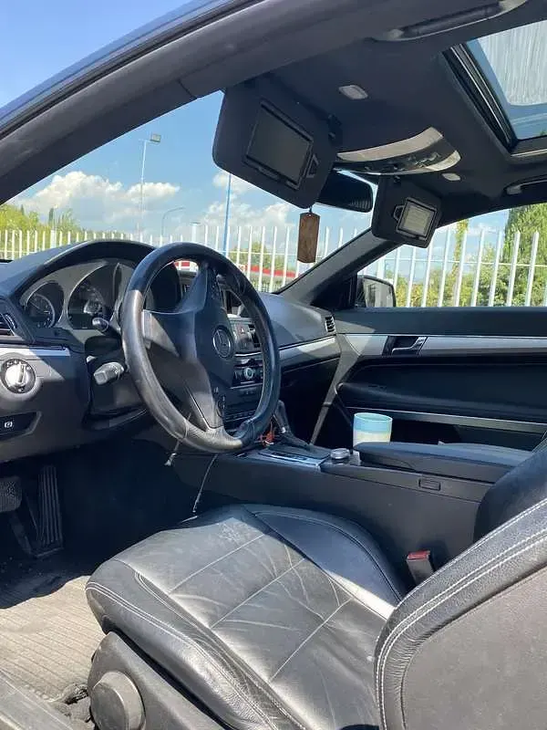 Usata Mercedes E350 231 CV (169 kW) 2009 Nero Coupé