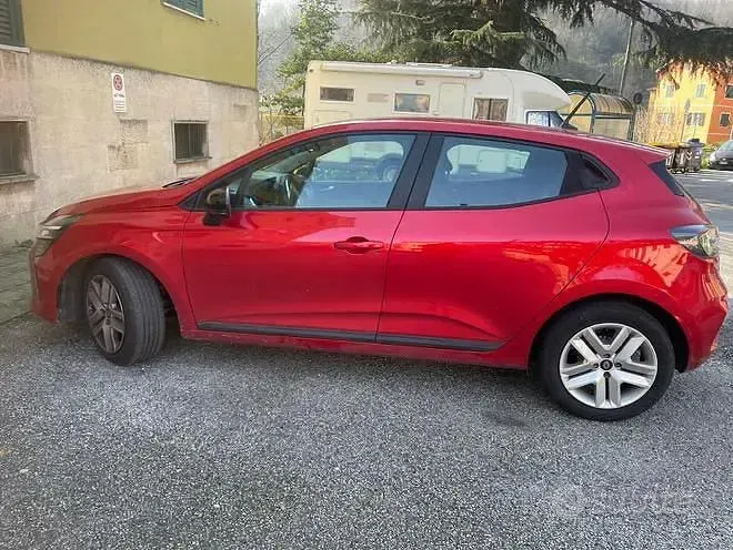 Usata Renault Clio 100 CV (73 kW) 2024 Utilitaria