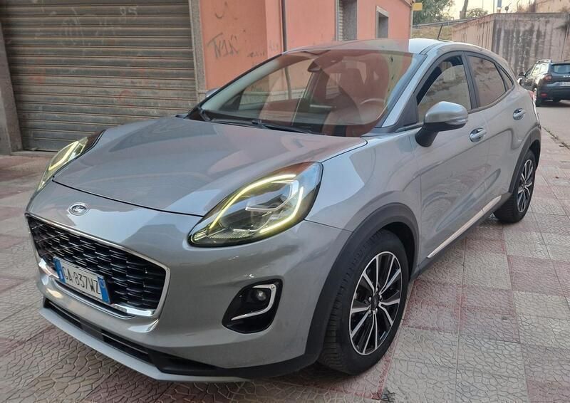 Usata Ford Puma Titanium 125 CV (91 kW) 2020 Grigio Utilitaria