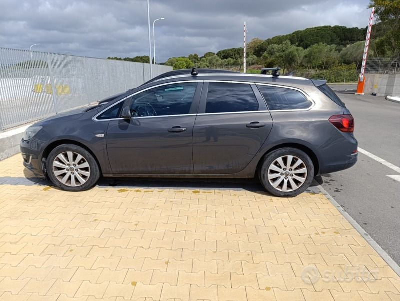 Usata Opel Astra Cosmo 110 CV (80 kW) 2015 Station wagon