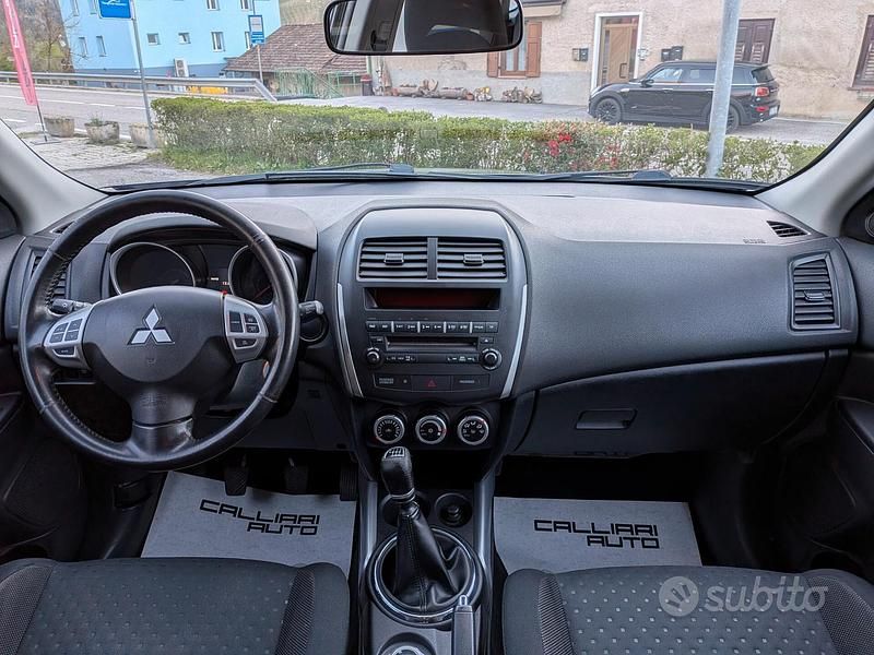 Usata Mitsubishi ASX Invite 150 CV (110 kW) 2016 Grigio SUV