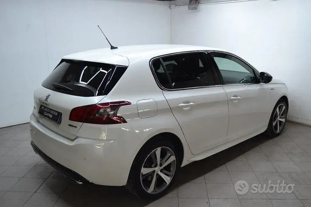 Usata Peugeot 308 GT-line 131 CV (96 kW) 2017 Bianco Berlina