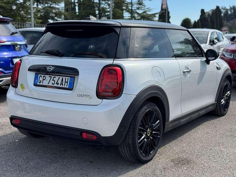 Usata Mini Cooper SE Resolute Edition 75 kW (102 CV) 2023 Bianco Utilitaria