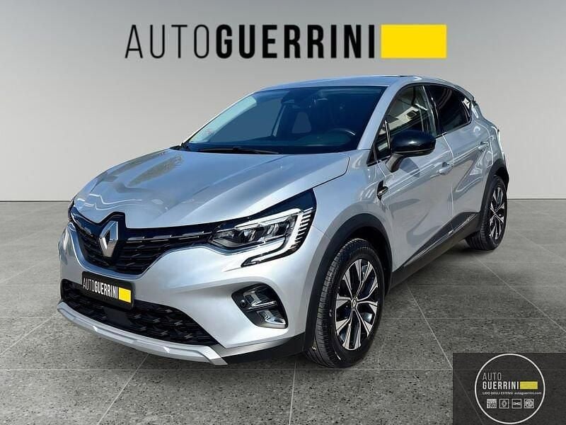 Usata Renault Captur Techno 101 CV (74 kW) 2023 Argento SUV