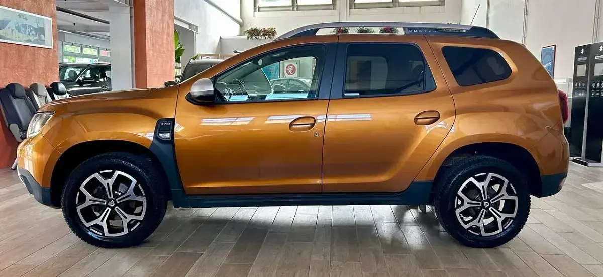 Usata Dacia Duster Prestige 109 CV (80 kW) 2018 Arancione SUV
