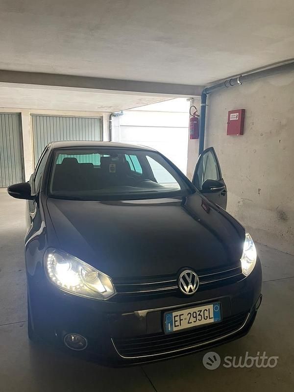 Usata VW Golf VI 105 CV (77 kW) 2011 Utilitaria