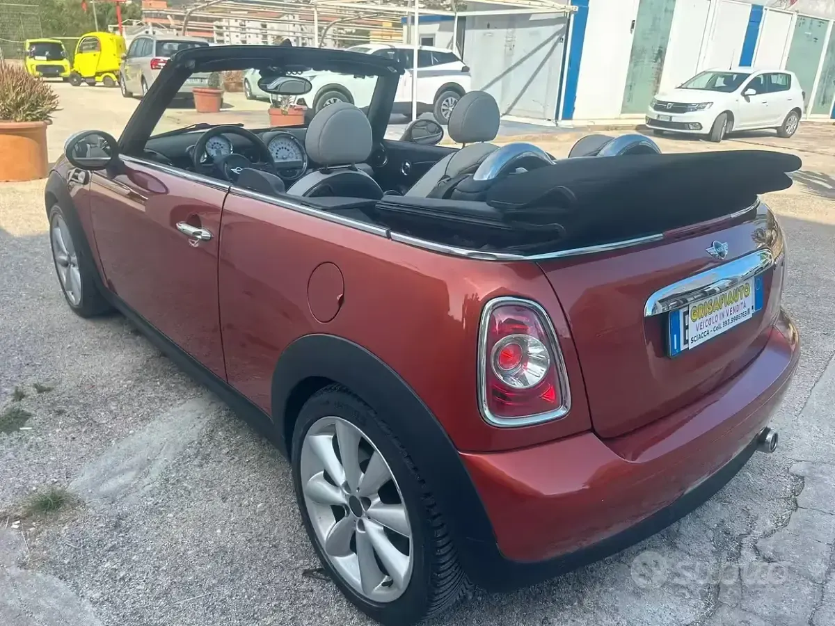 Usata Mini Cooper D Cabriolet 112 CV (82 kW) 2010 Marrone Cabrio