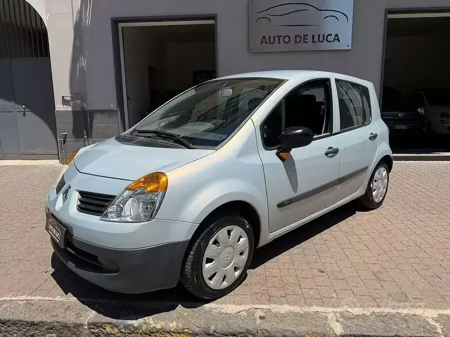 Usata Renault Modus Dynamique 75 CV (55 kW) 2007 Grigio Monovolume