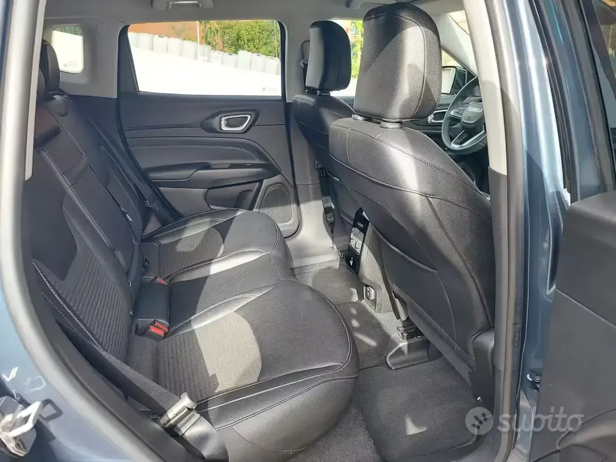 Usata Jeep Compass 131 CV (96 kW) 2023 Bluazzurro SUV