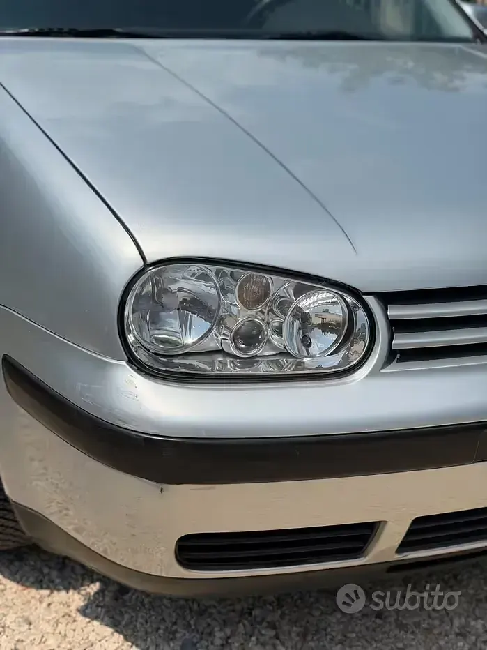 Usata VW Golf IV 116 CV (85 kW) 2002 Grigio Berlina