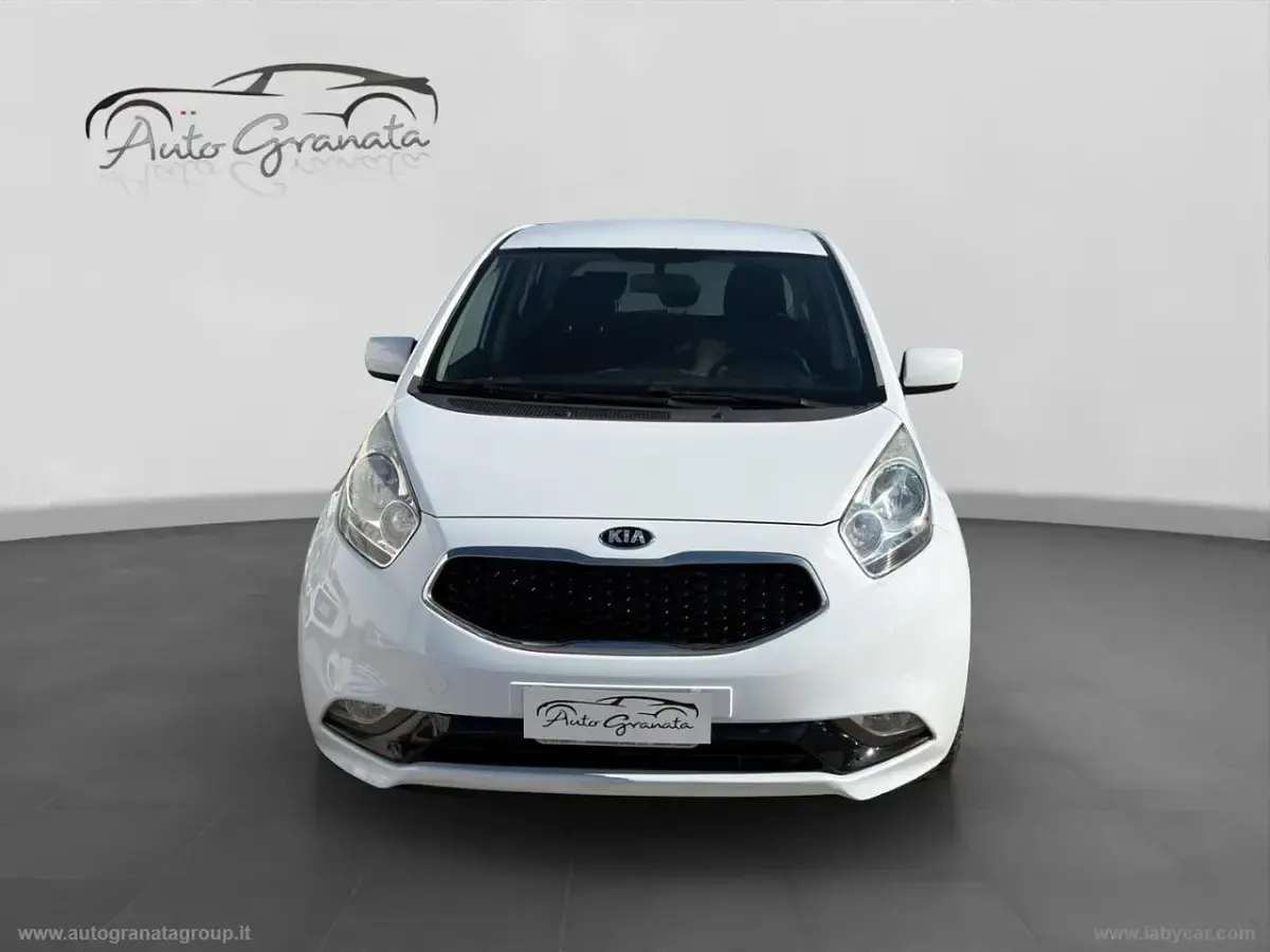 Usata Kia Venga 90 CV (66 kW) 2016 Bianco Utilitaria