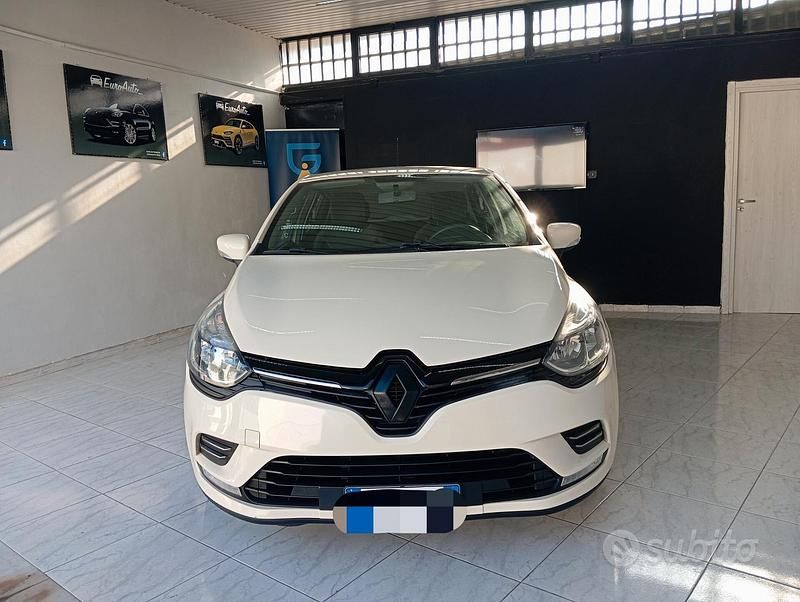Usata Renault Clio IV 75 CV (55 kW) 2018 Beige Berlina