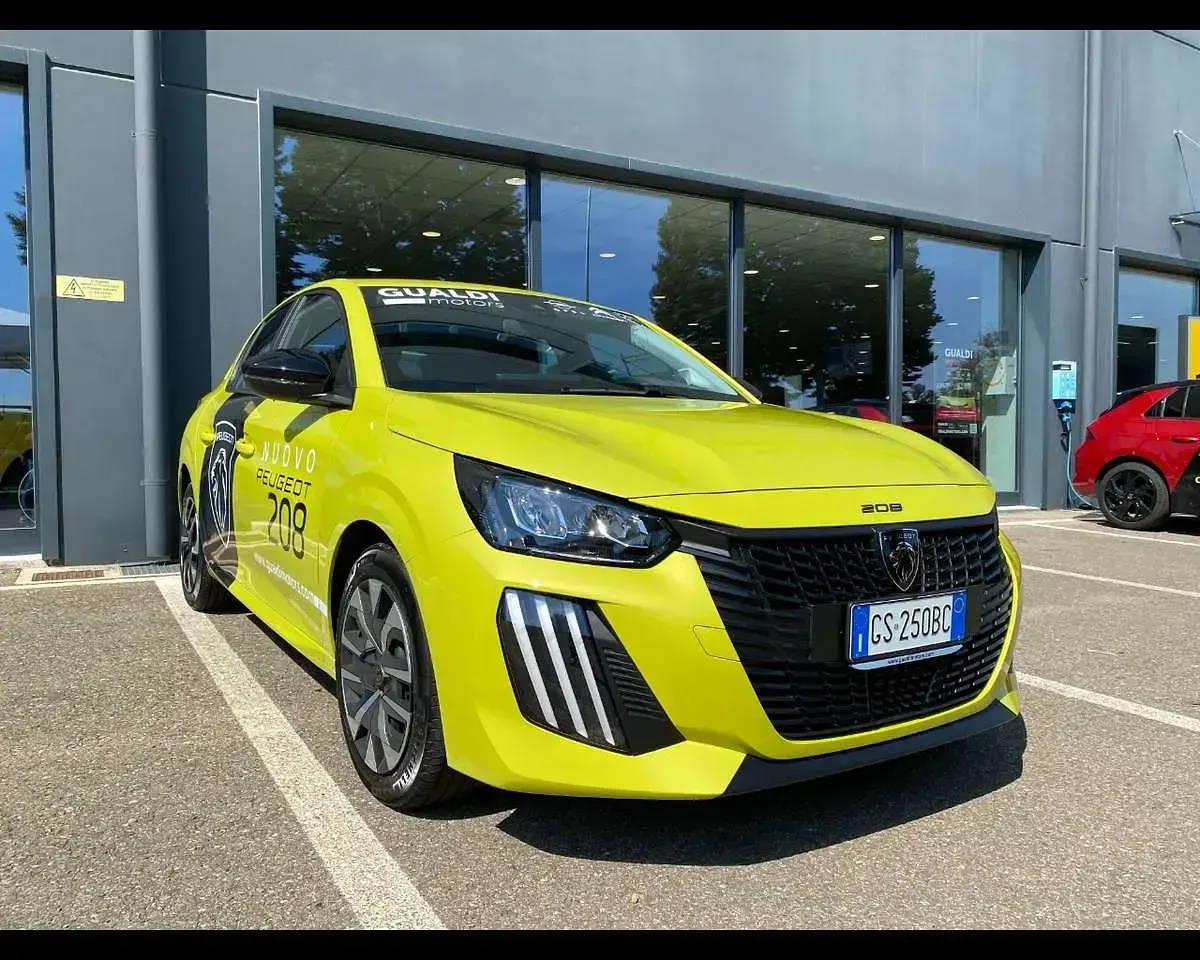 Nuova Peugeot 208 Style 101 CV (74 kW) 2026 Bianco okenite Utilitaria