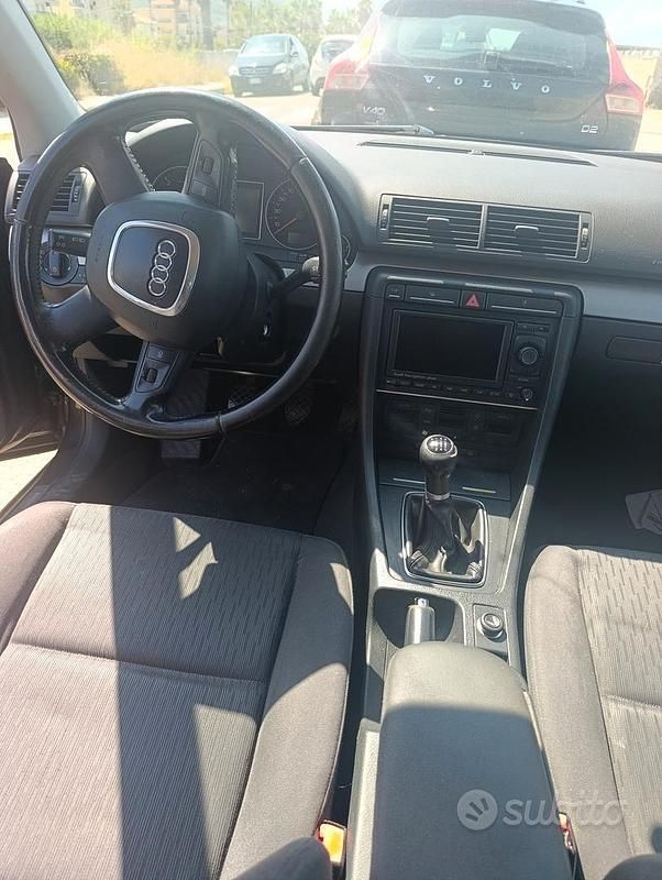 Usado Audi A4 143 CV (105 kW) 2008 Gris Berlina