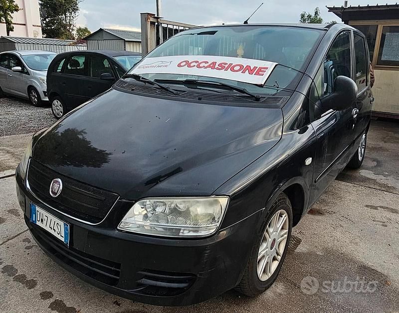 Nero Usata 2009 Fiat Multipla Emotion Monovolume | 1390 € (Ottimo prezzo) - Immagine 1/4