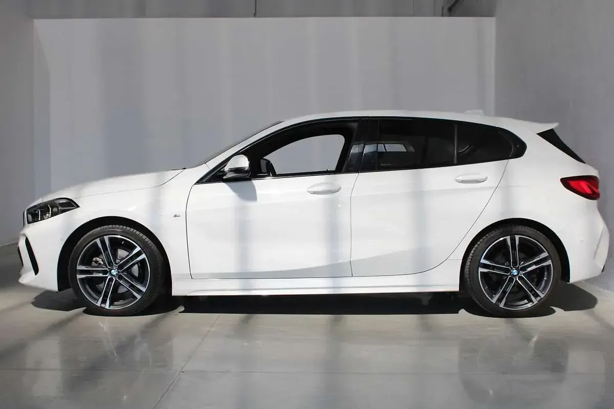 Usata BMW 118 M Sport 150 CV (110 kW) 2023 Bianco Berlina