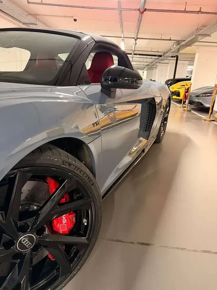Usata Audi R8 Spyder Performance 620 CV (456 kW) 2024 Grigio Cabrio
