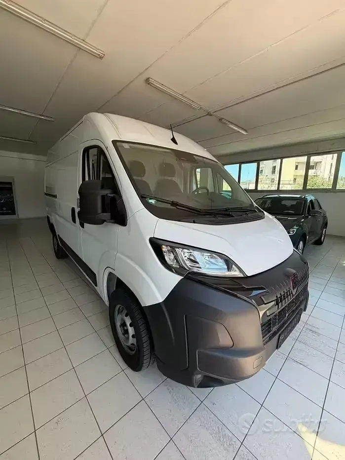 Usata Peugeot Boxer Comfort 140 CV (102 kW) 2025 Bianco Furgone