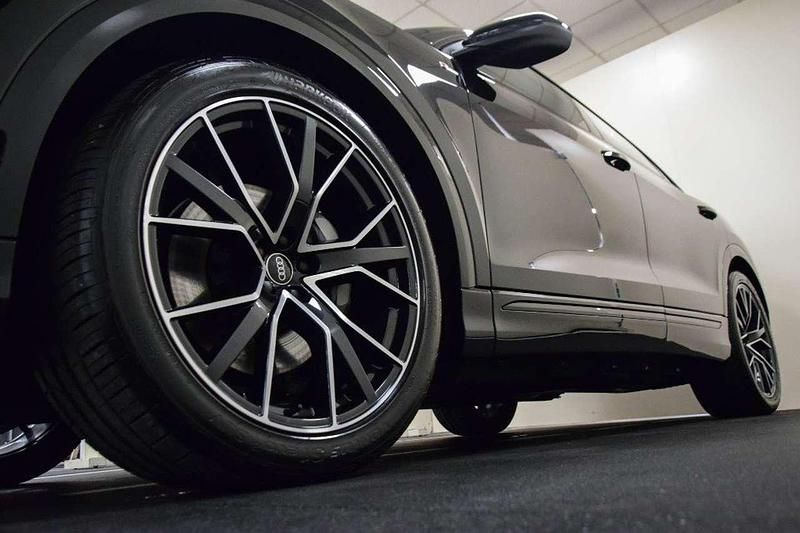 Usata Audi Q8 S-Line 286 CV (210 kW) 2021 Nero SUV