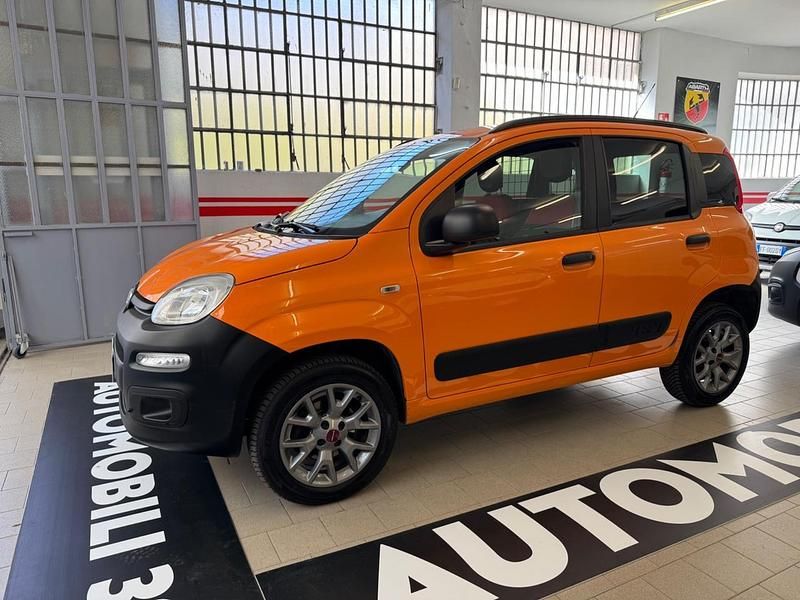 Usata Fiat Panda 4x4 Pop 80 CV (58 kW) 2017 Arancione Utilitaria