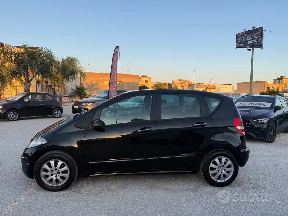 Usata Mercedes A180 Avantgarde 109 CV (80 kW) 2007 Nero Berlina