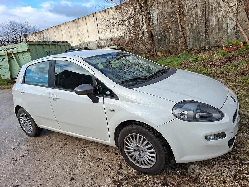 Usata Fiat Punto 65 CV (47 kW) 2014 Utilitaria