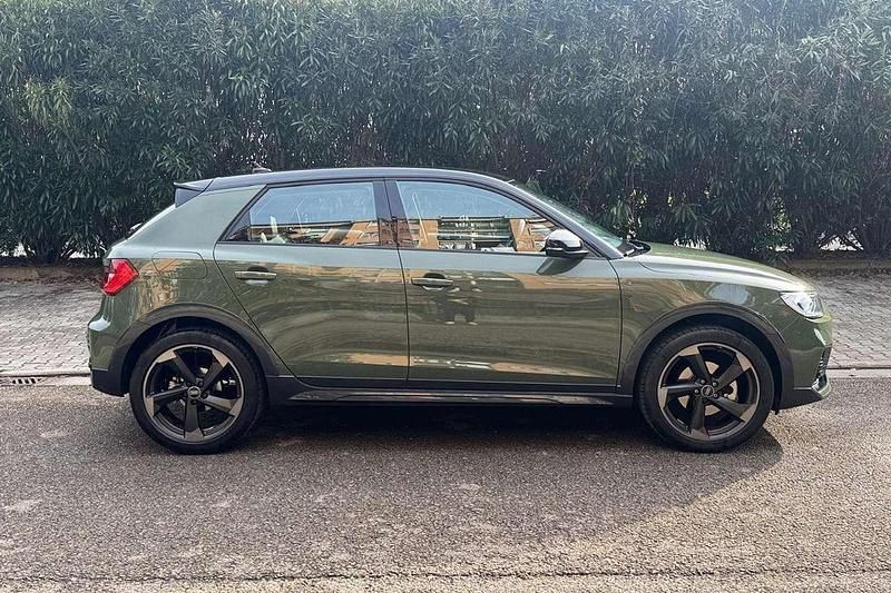 Usata Audi A1 110 CV (80 kW) 2024 Verde Utilitaria
