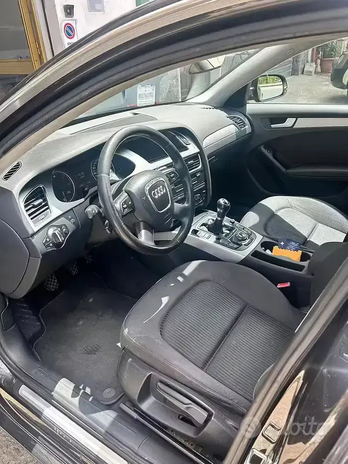 Usata Audi A4 140 CV (102 kW) 2012 Berlina