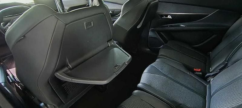 Usata Peugeot 5008 Allure 131 CV (96 kW) 2021 Nero SUV