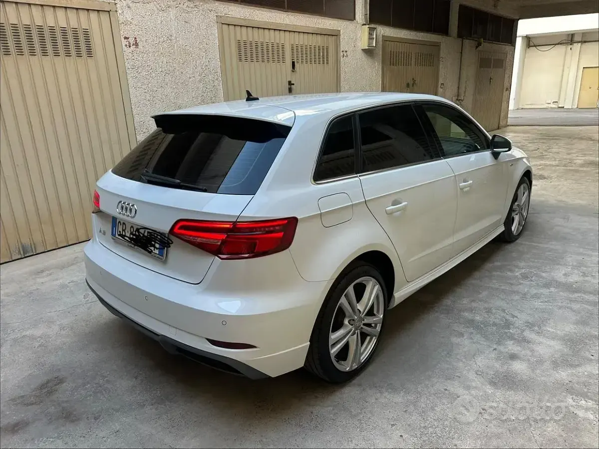 Usata Audi A3 S-Line 150 CV (110 kW) 2020 Bianco Berlina