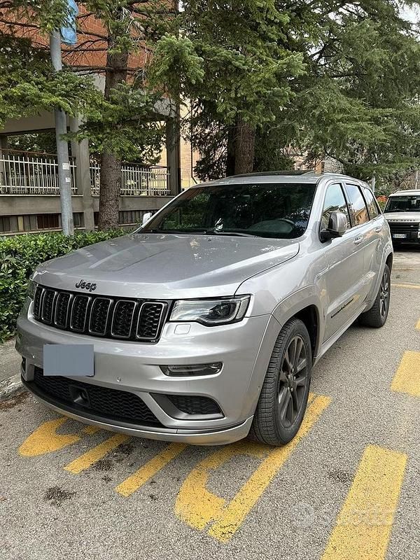 Usata Jeep Grand Cherokee Summit 250 CV (183 kW) 2018 Grigio SUV