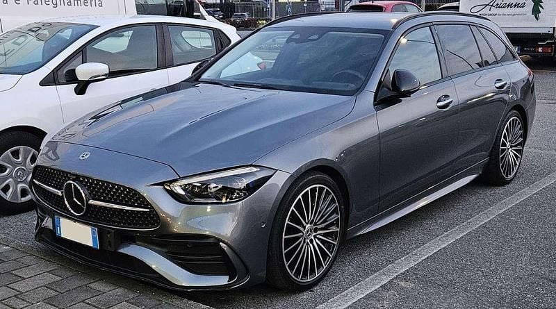 Usata Mercedes C300e Premium Plus 265 CV (194 kW) 2022 Grigio Station wagon