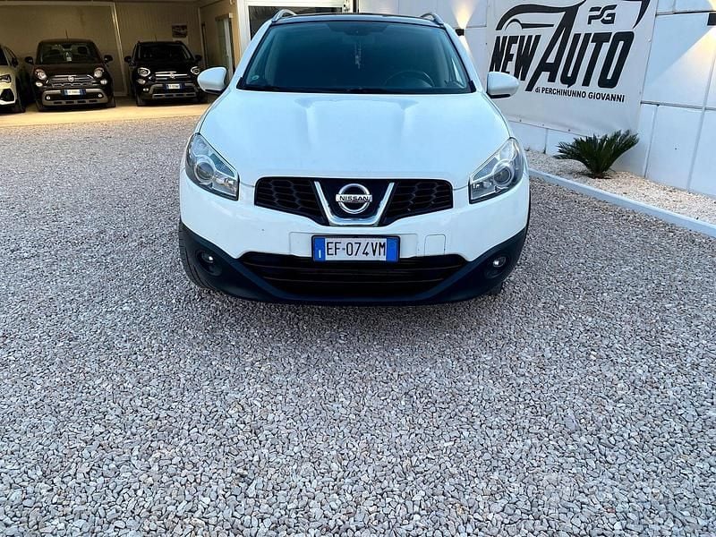 Usata Nissan Qashqai Tekna 110 CV (80 kW) 2011 Bianco SUV