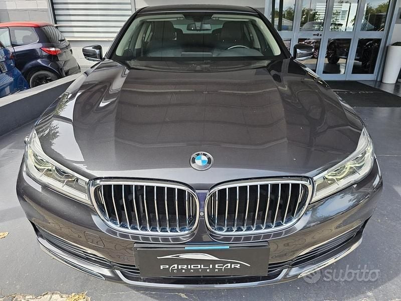 Usata BMW 730 Luxury Line 265 CV (194 kW) 2017 Grigio Berlina