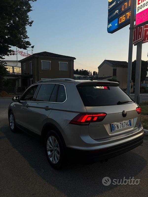 Usata VW Tiguan Business 116 CV (85 kW) 2018 Grigio SUV