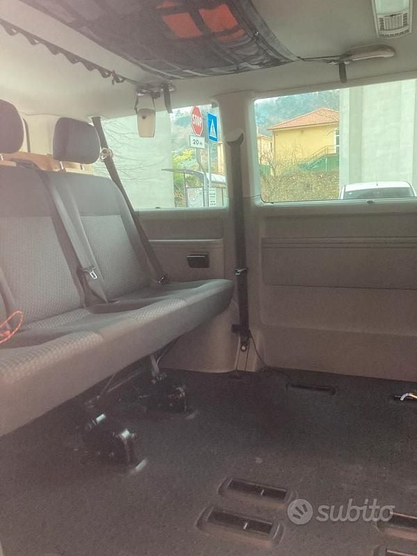 Usata VW Caravelle 140 CV (102 kW) 2014 Bianco Furgone