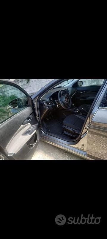 Usata Fiat Tipo 120 CV (88 kW) 2017 Grigio Berlina