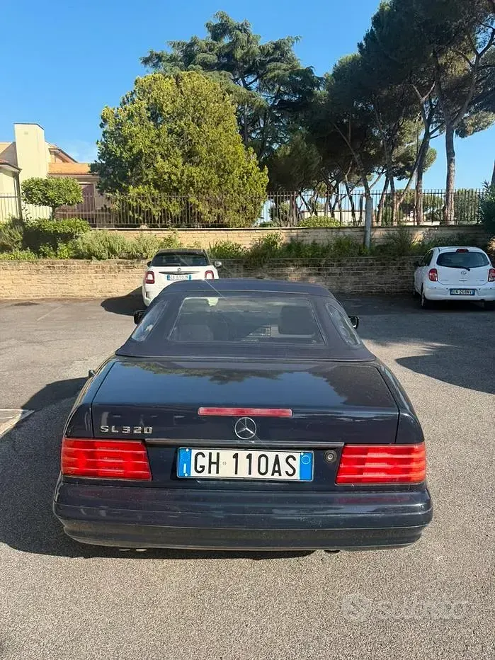 Usata Mercedes SL320 231 CV (169 kW) 1999 Bluazzurro Cabrio